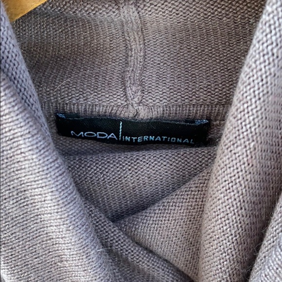 MODA Intl. Silk and Cashmere Plum Sweater Size S - Picture 3 of 4